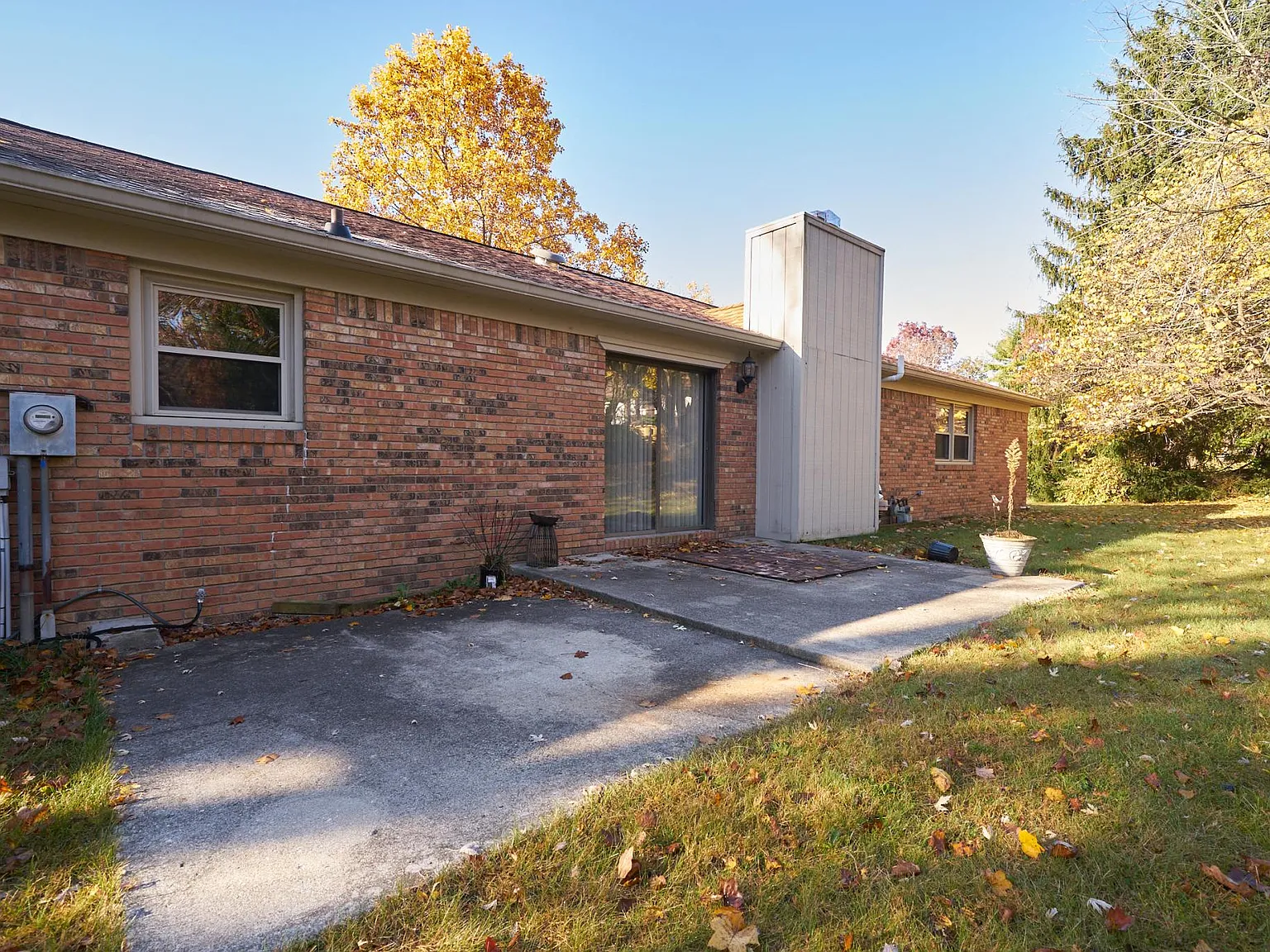 3 bed, 2.5 bath, 2415 sqft, $2,650 — Photo 4