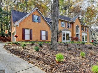 10600 Roxburgh Ln, Roswell, GA 30076
