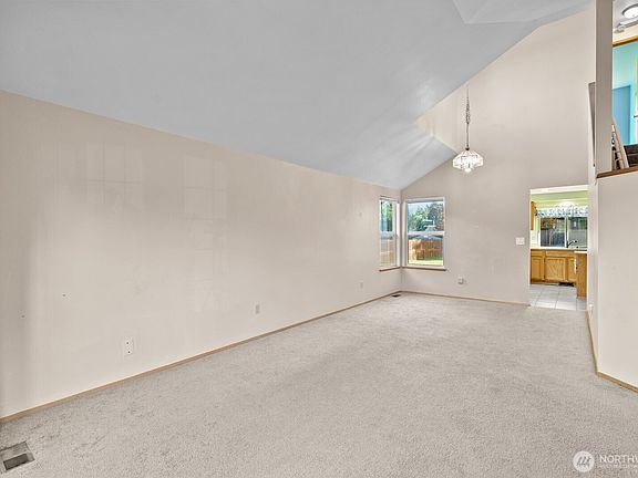 5th image of 22607 129th Avenue Ct E