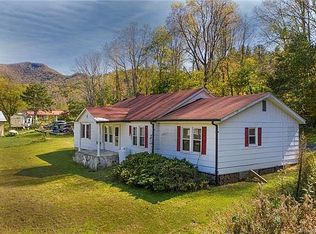 100 Hazen Ledford Rd, Bakersville, NC 28705