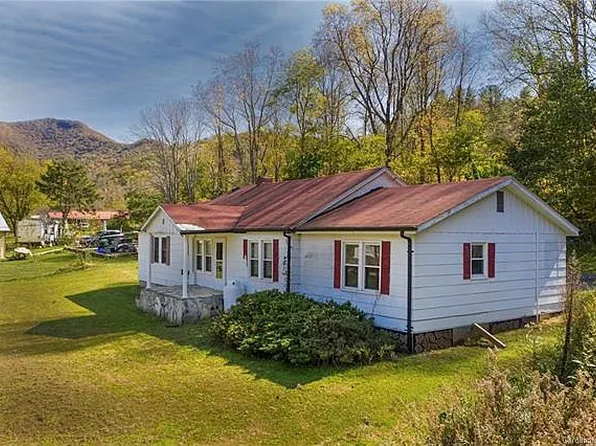 100 Hazen Ledford Rd, Bakersville, NC 28705