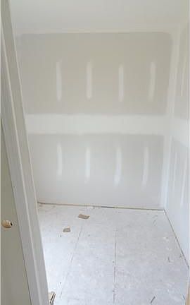 5th image of 61 Franklin St