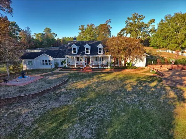 207 Pearce Rd, Pineville, LA 71360