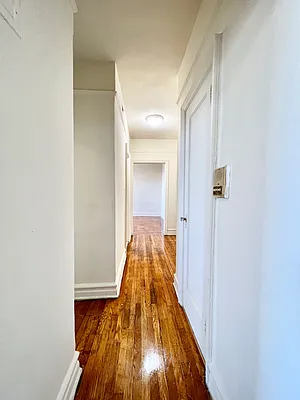 Rented by EastMount Realty LLC | media 3