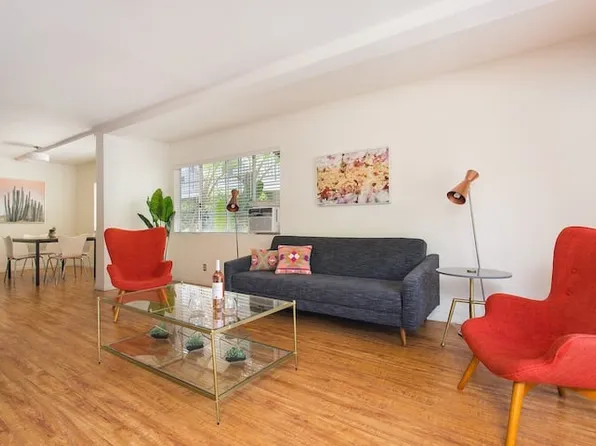 1282 Barry Ave APT 1, Los Angeles, CA 90025