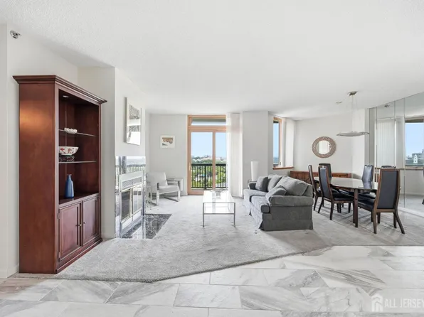 30 S Adelaide Ave APT 8J, Highland Park, NJ 08904