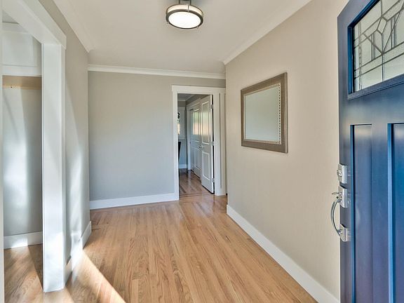 4th image of 317 Montclair Dr