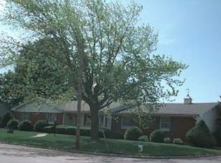 38 E Highlander St, Marshall, MO 65340
