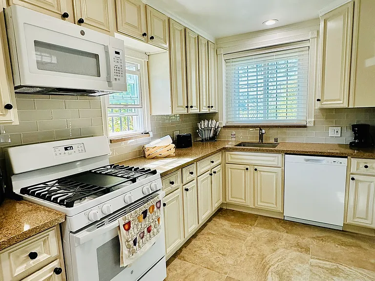 Newly updated kitchen with all new appliances.