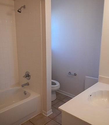 5th image of 3005 Jasmine Ln