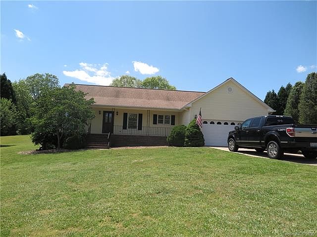 1st image of 110 Plum Tree Dr