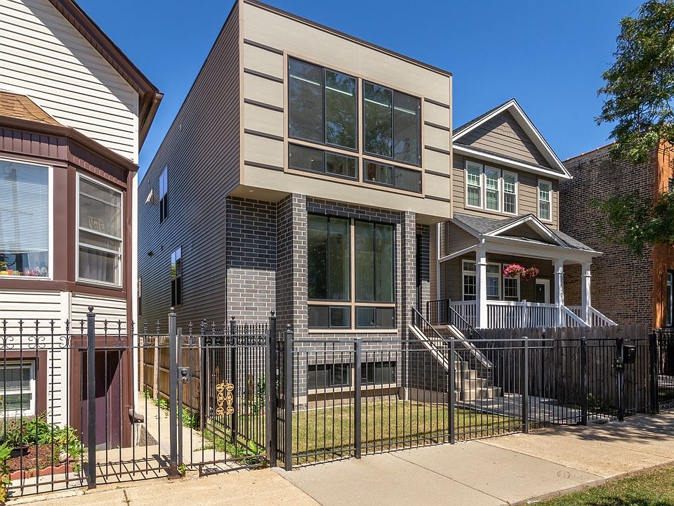 1st image of 3216 W Wabansia Ave