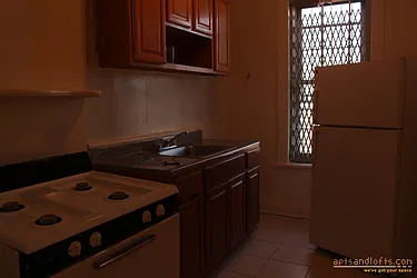 Rented by aptsandlofts.com