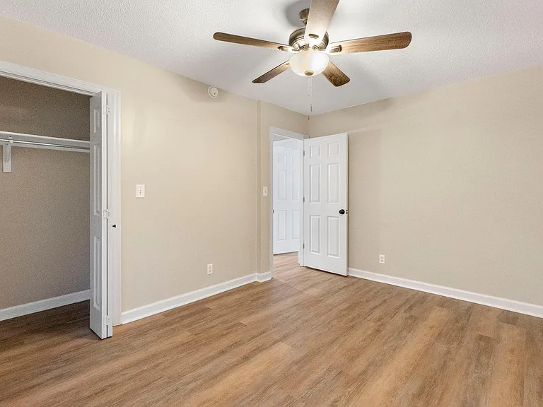 113 Arcadia Ln #B — Photo 10