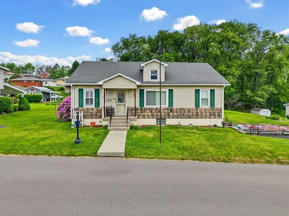 418 Myrtle Ave, Punxsutawney, PA 15767