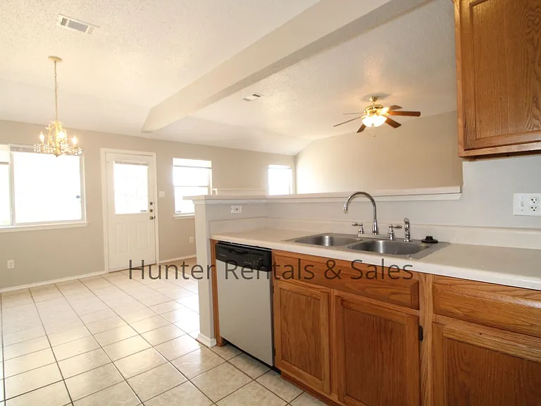 3203 Dorothy Jane Dr — Photo 8