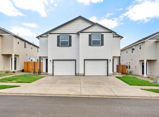 1171 S 43rd Pl, Springfield, OR 97478