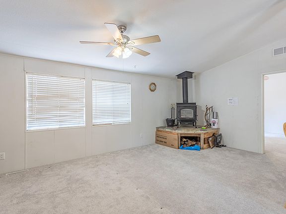 2nd image of 18058 Cabin Ln