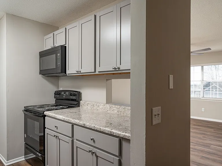 Vandergriff Village by Callio Properties — Photo 44