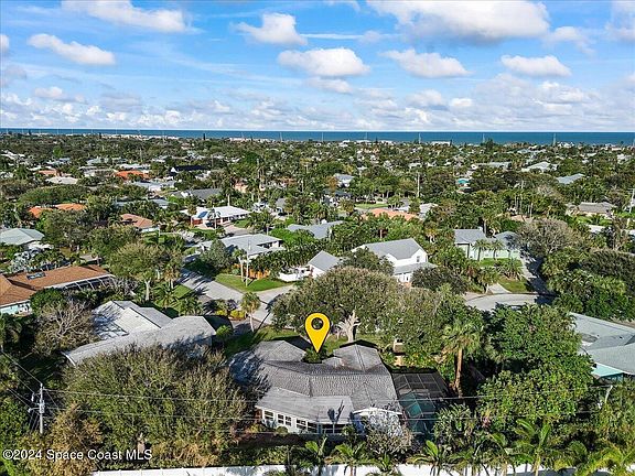 4th image of 204 Flamingo Ln