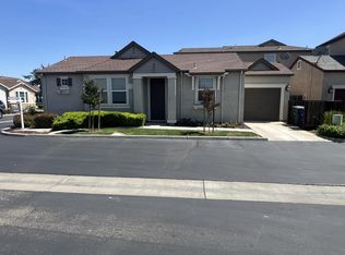 902 Castellona Dr, Newman, CA 95360