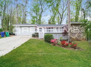 1621 Pineford Ct, Stone Mountain, GA 30088