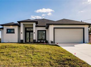 1416 NE 18th Place Cpe, Coral, FL 33909
