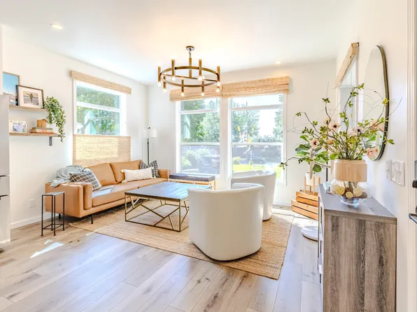 1725 Bow St #40, Wahpeton, IA 51360