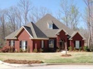 638 Moores Mill Dr, Auburn, AL 36830