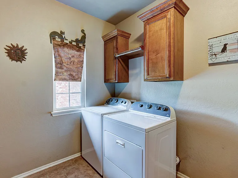 10625 Granada Dr — Photo 17