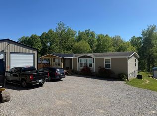 12432 Crab Orchard Rd, Coeburn, VA 24230