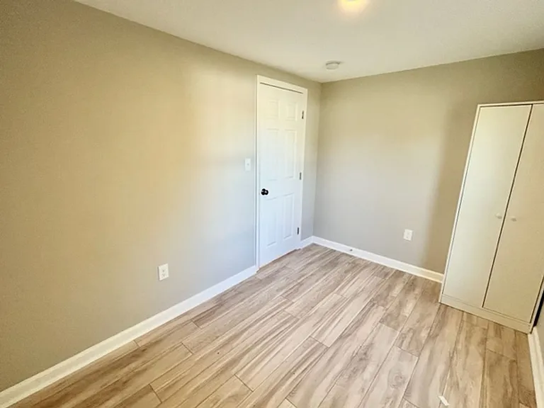 2909 Meridian St NE — Photo 4