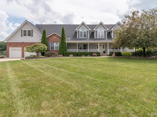 5040 Rosemary Ct, Ann Arbor, MI 48103