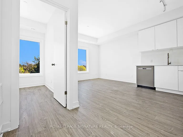 16 Melbourne Ave #308B — Photo 4