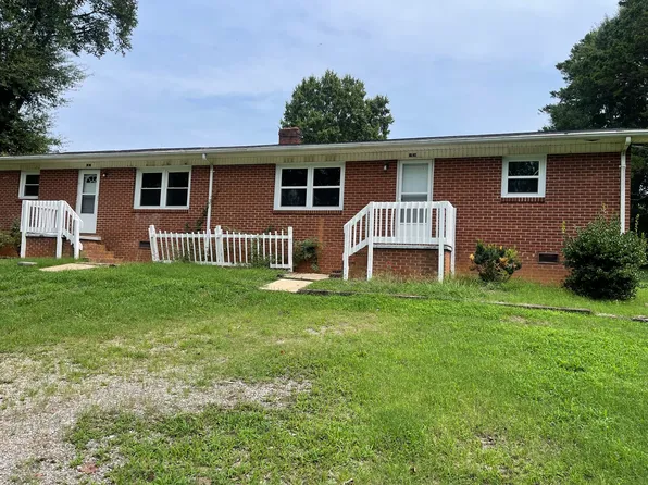 2420 4th Ave SW, Hickory, NC 28602