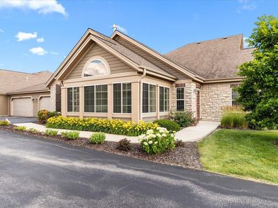 W250N4966 William DRIVE #55, Pewaukee, WI, 53072