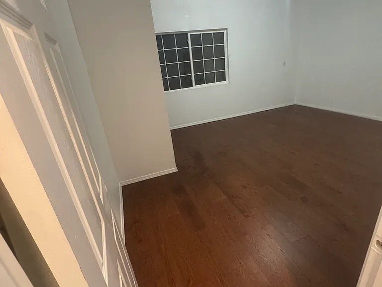 7525 Coors Blvd SW #B — Photo 9