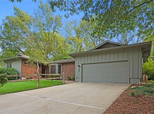 2609 Westdale Rd, Lawrence, KS 66049