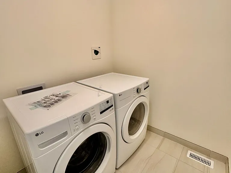 86 Valley Trail Pl — Photo 23