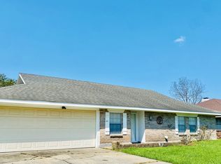 107 Saint Nicholas Dr, Lafayette, LA 70506