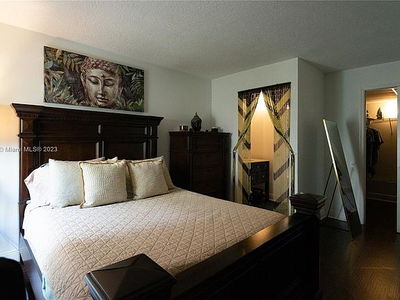 5th image of 5218 NE 6th Ave #E2