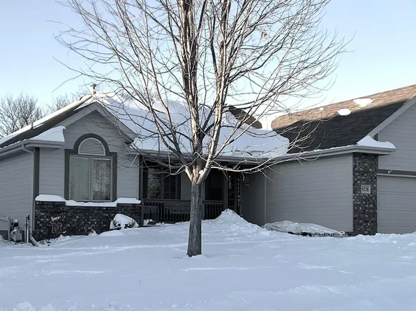 9228 Gertrude Cir, La Vista, NE 68128