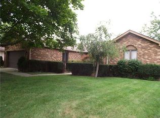 6934 Greentree Ln, Maumee, OH 43537