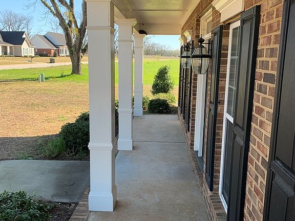 2nd image of 152 Belmont Dr