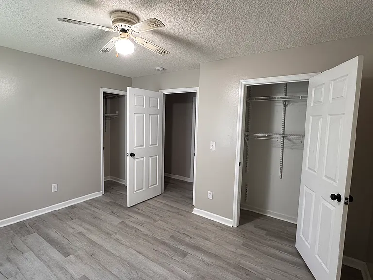 105 Darnell Dr — Photo 10