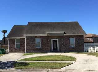 1062 Kenny Dr, Westwego, LA 70094