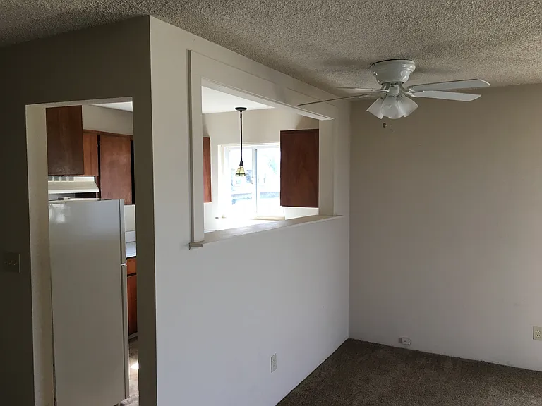 115 10th Ave #11 — Photo 8