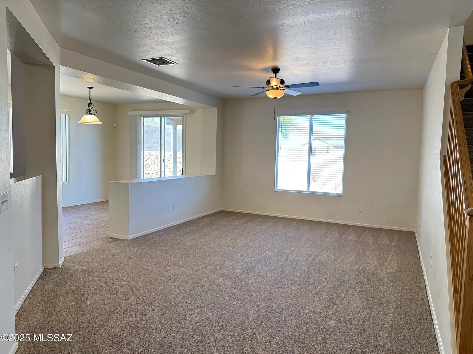 3 bed, 2.5 bath, 1629 sqft, $2,000 — Photo 3