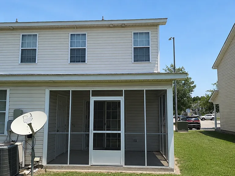 7001 Grandeur Ave — Photo 18