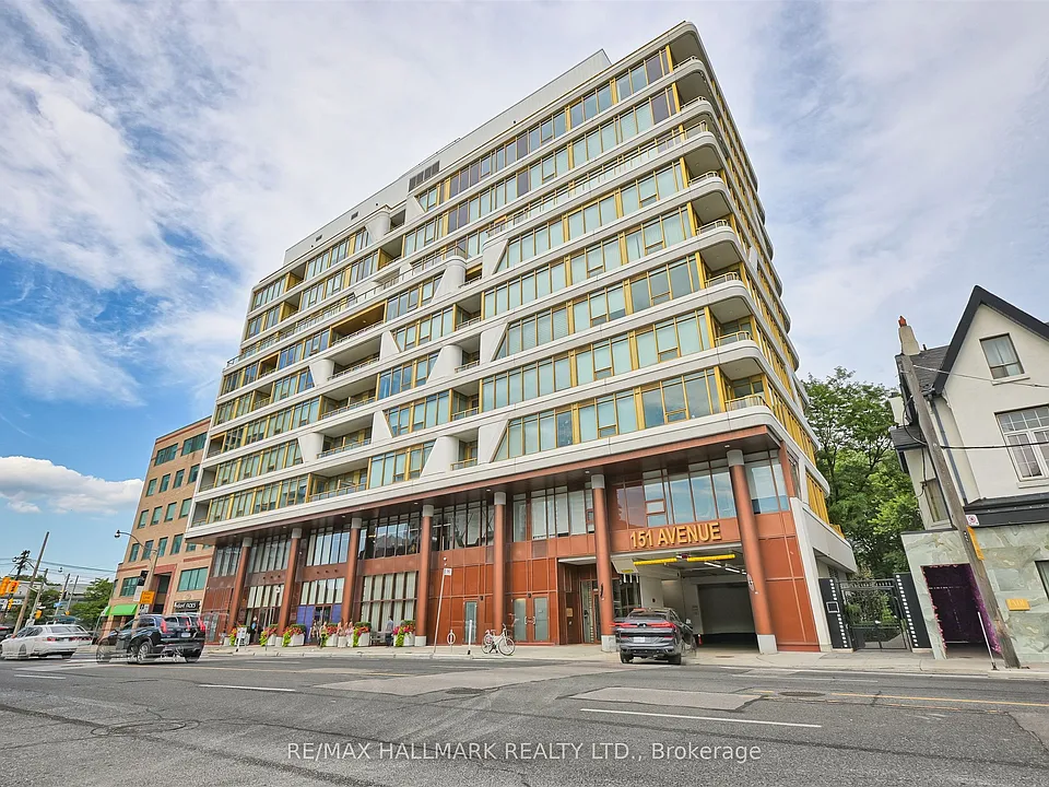 151 Avenue Rd #803